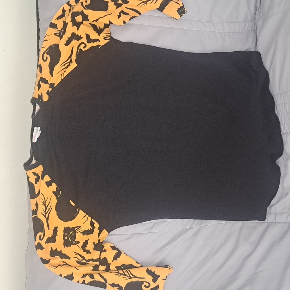 Lularoe Women’s Halloween Black Cats and Bats 3/4 Sleeve Design Adult Size S Fun